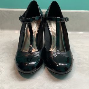 Black Dexflex comfort pumps